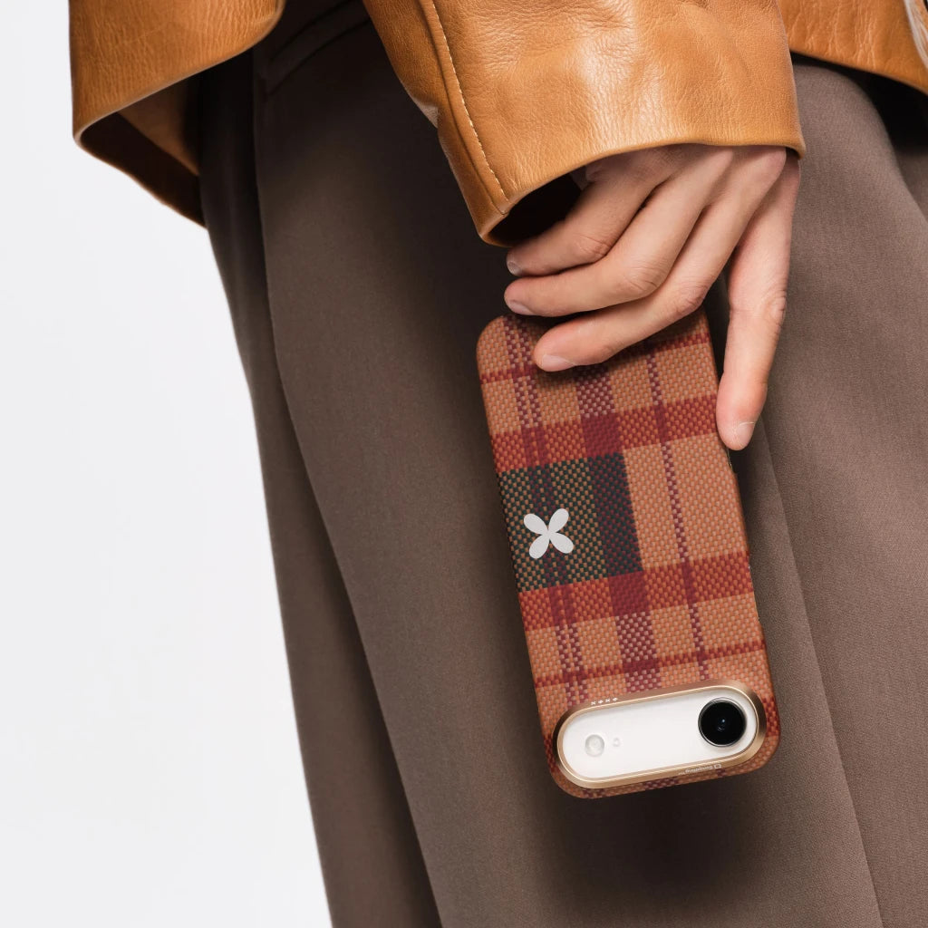 PITAKA × MÜNN | Flora in Grid Phone Case