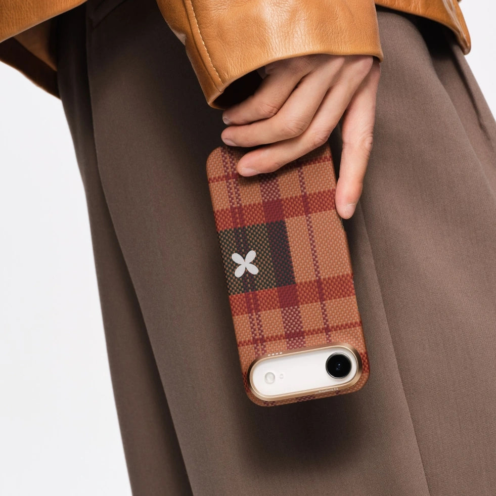 PITAKA × MÜNN | Flora in Grid Phone Case